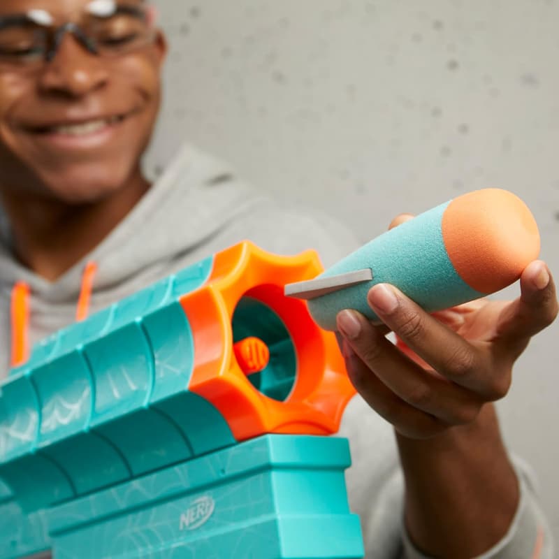 NERF Roblox Sharkbite Launcher Blaster mit 2 Raketen und Code für virtuellen Gegenstand