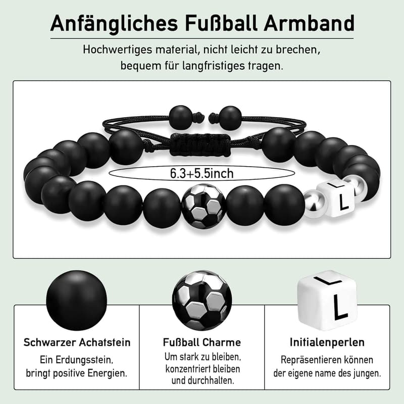 Fußballarmband aus Naturstein mit Buchstabenanhänger für Jungen