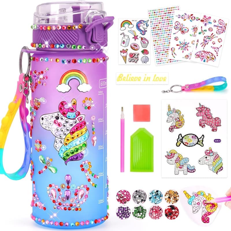 Geschenkideen für Mädchen: Einhorn DIY Trinkflasche und Bastelset