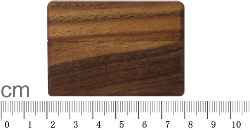 Handgefertigte Holzringbox für Verlobungsringe – tragbar und kompakt