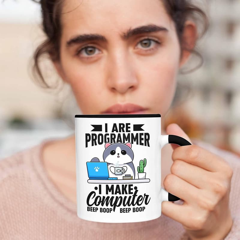 Lustige Programmer Tasse mit Spruch „I Make Computer Beep Boop“