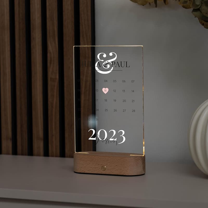 Personalisierte Acrylglas-Kalender 20x15cm - Geschenk für Paare