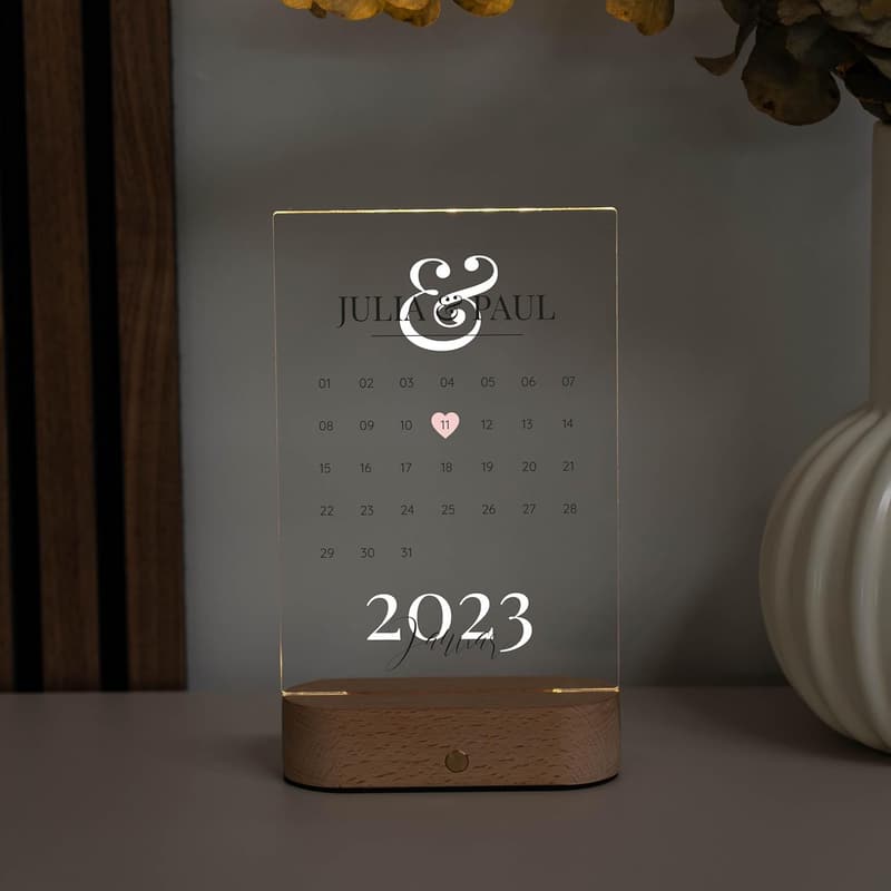 Personalisierte Acrylglas-Kalender 20x15cm - Geschenk für Paare