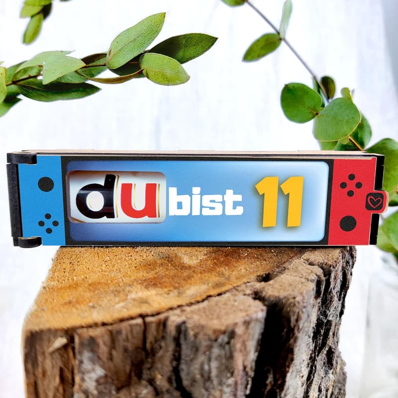 Geschenkbox mit Schokoriegeln und Duplo für Jungen zum 11. Geburtstag