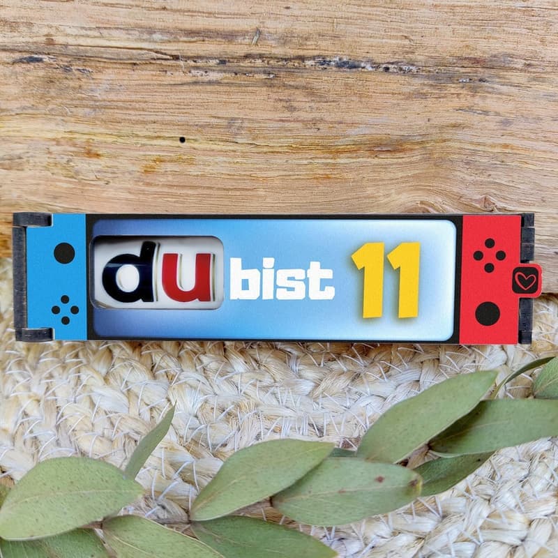 Geschenkbox mit Schokoriegeln und Duplo für Jungen zum 11. Geburtstag