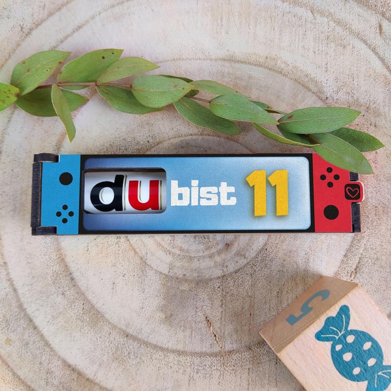 Geschenkbox mit Schokoriegeln und Duplo für Jungen zum 11. Geburtstag