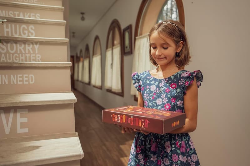 Originelle Schokoladenbox mit Ferrero-Pralinen für Geburtstagsgeschenke.