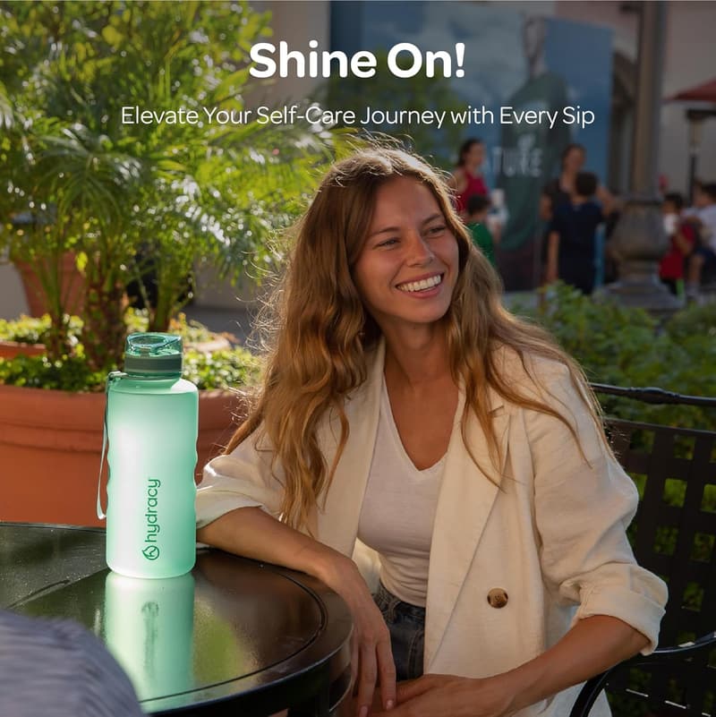 Hydracy 2L BPA-freie Sportflasche mit Fruchteinsatz und Zeitmarkierung