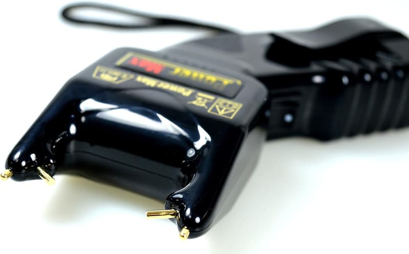 PTB Elektroschocker 500.000 Volt mit Batterien & Pfefferspray