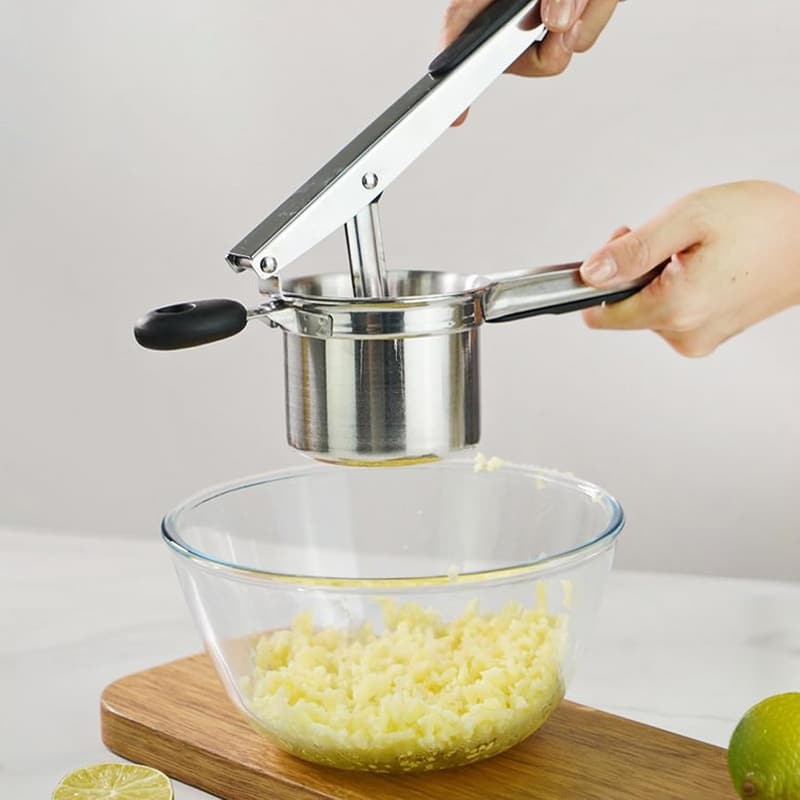 Kartoffelstampfer aus Edelstahl mit rutschfestem Silikongriff, 3 Scheiben