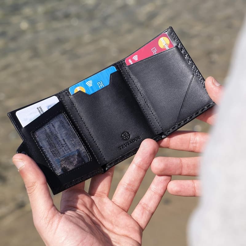 RFID-blockierende Herrenbörse aus Vollnarbenleder, dreifach gefaltet
