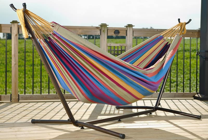 Vivere Doppel-Baumwoll-Hängematte mit Gestell, 250 cm, tropisch