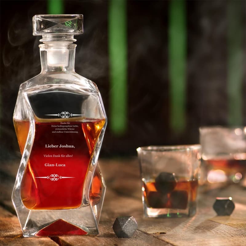 Whiskey Dekanter Set mit Gravur für Männer - 700ml Karaffe und 6 Gläser