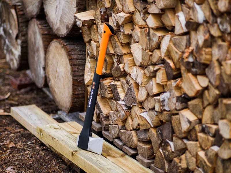 Fiskars X17-M Spaltaxt 60 cm mit Klingen-/Transportschutz