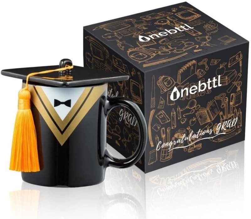 Abschlussgeschenk 2025 - Tasse mit Doktorhut für Bachelor und Master