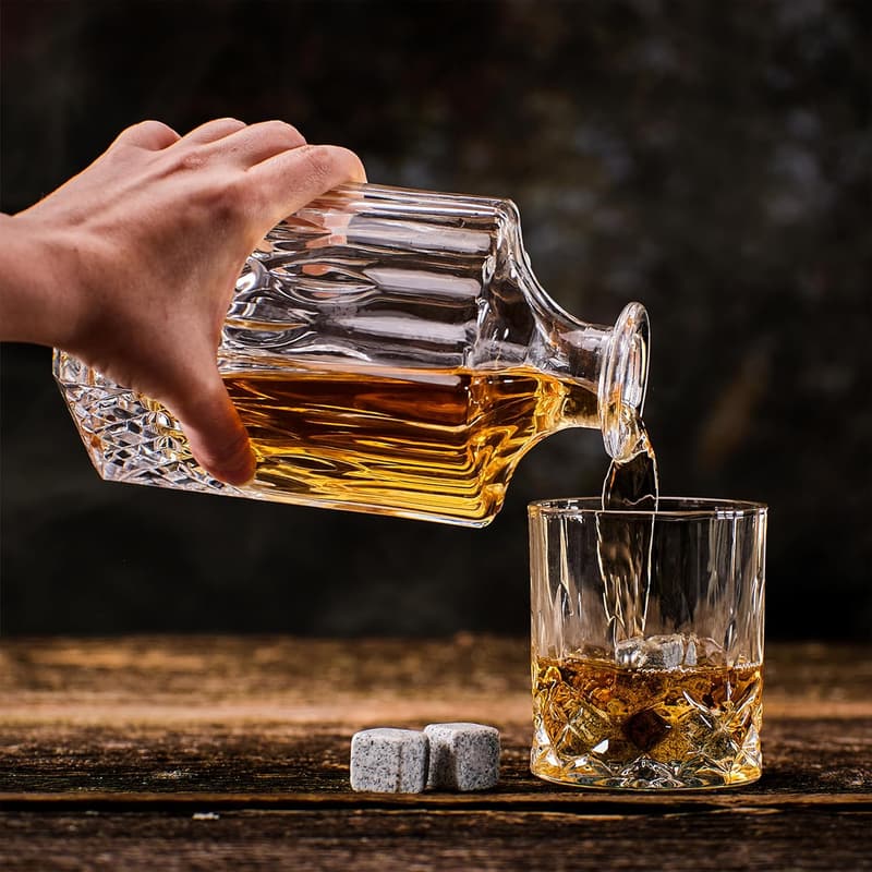 Whisky Geschenkset mit 2 Gläsern (310ml) für Männer