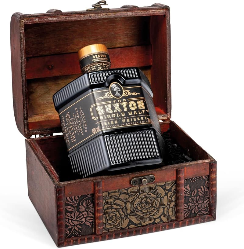 Whisky Geschenkset: Sexton Irish Single Malt in antiker Holzbox (0,7 l)