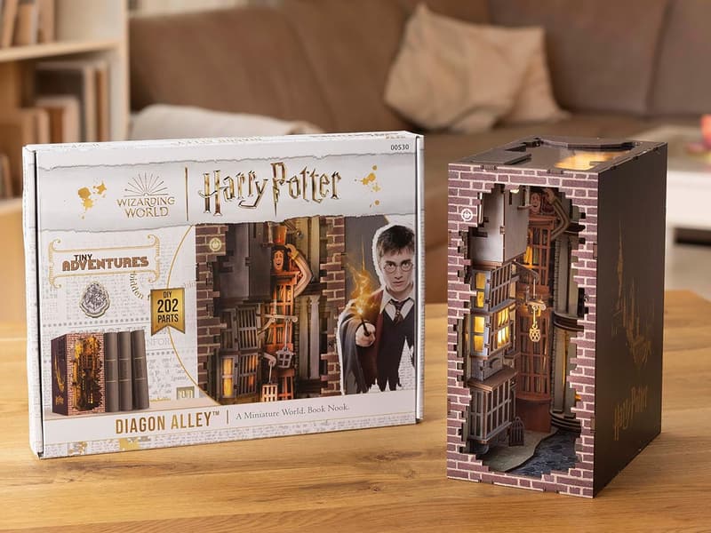 Harry Potter Diagon Alley 3D Miniaturhaus als Buchstütze für Fans