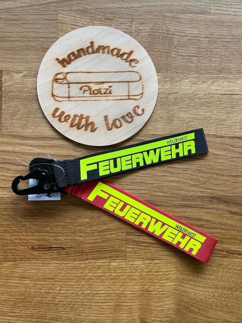 Personalisierter schwarzer Feuerwehr-Schlüsselanhänger