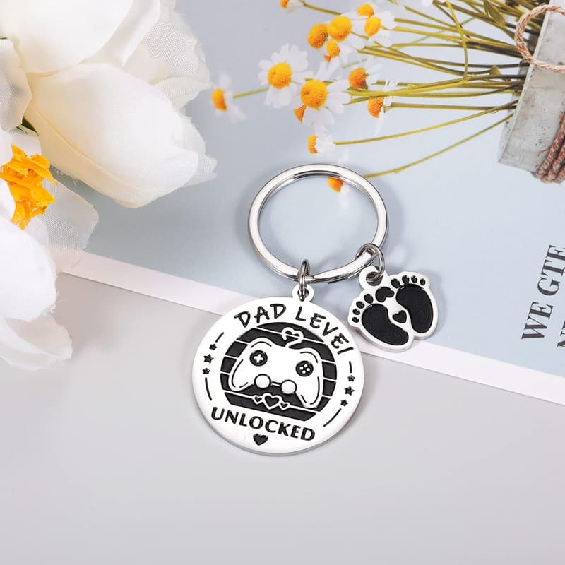 Expectant Dad Keychain - Father’s Day & Pregnancy Announcement Gift
