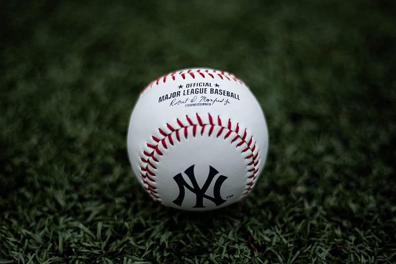 Official MLB Team Logo Baseballs (All Teams Available)