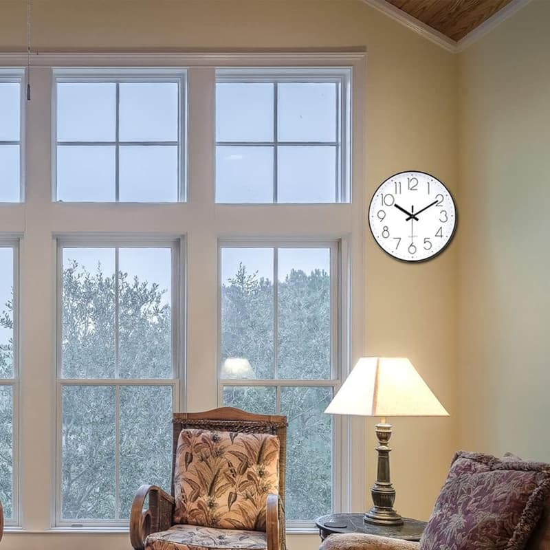 Large 13.5-Inch Silent Black Quartz Wall Clock