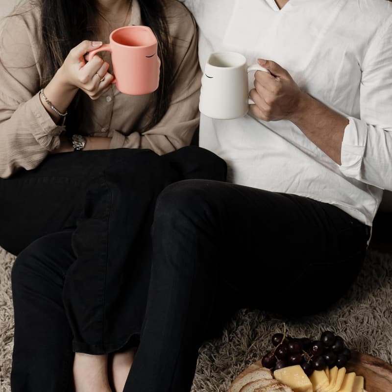 Wedding Gift Kissing Couple Mug Set for Couples 2025