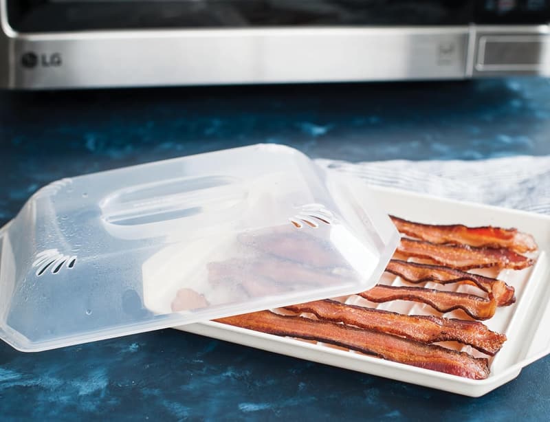 Nordic Ware Bacon Rack with Lid, 10.25