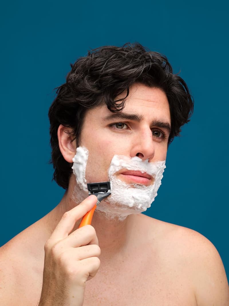 Orange Razor Gift Set for Men - Handle & Blade Cartridge