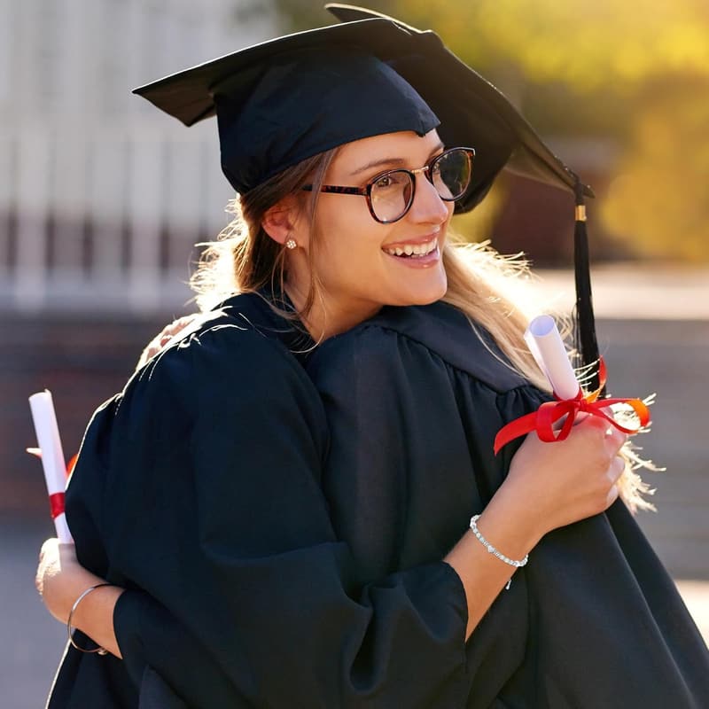 2025 Graduation Bracelet for Women with Cap Box & Card