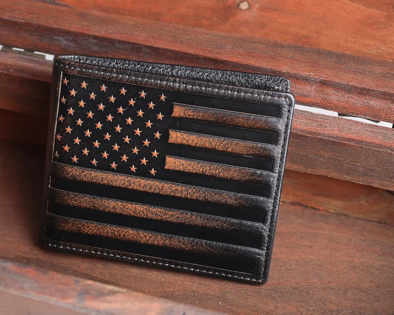 Men's USA Flag Bifold Wallet - RFID Blocking, Full Grain Leather