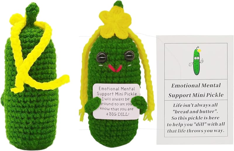 Creative Knitted Animal Cards for Birthdays and Parties