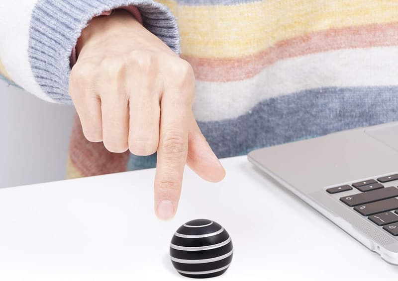 Kinetic Desk Toy - Optical Illusion Stress Relief Gift