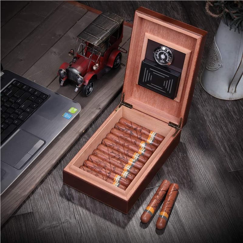 Handmade Cedar Cigar Humidor with Leather Surface & Hygrometer