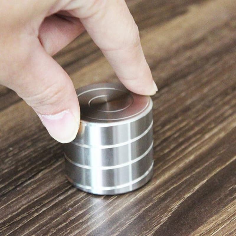 Kinetic Spinning Desk Toy - Hypnotic Helix Optical Illusion