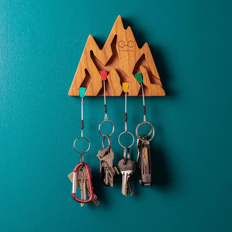 Mountain Decor Keyholder with 4 Key Rings for Mountain Lovers
