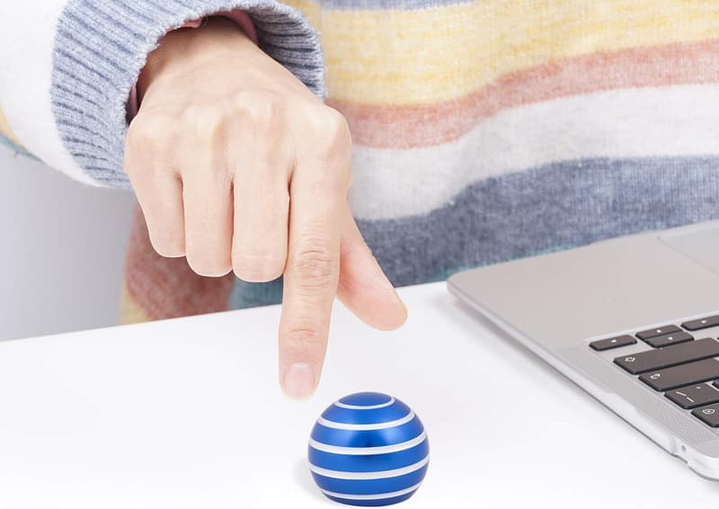 Fidget Desk Kinetic Toy for Stress Relief - Optical Illusions