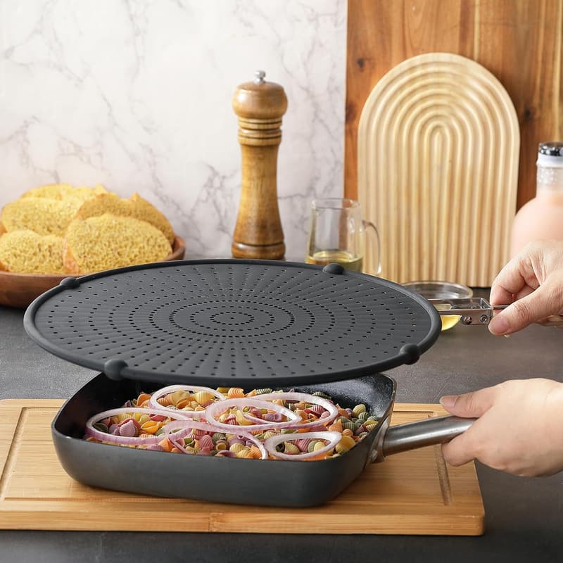 13 Inch Silicone Frying Splatter Guard with Folding Handle