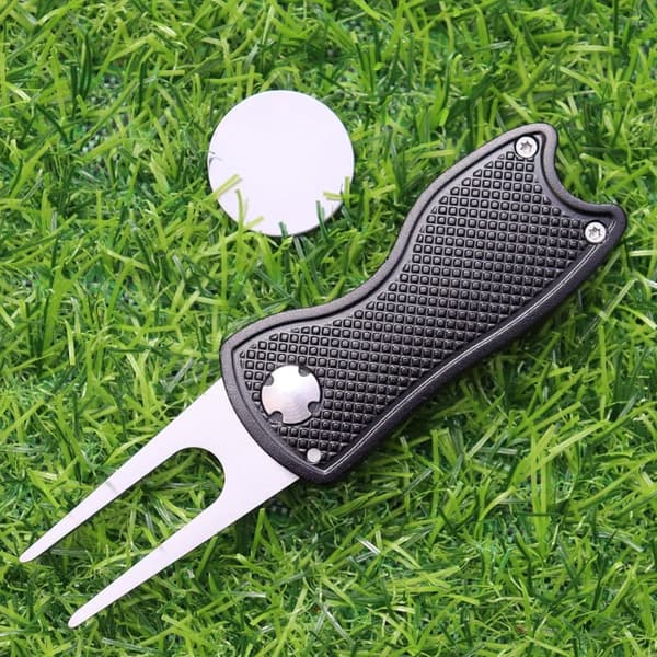 Foldable Golf Divot Tool and Ball Markers Set
