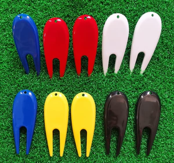 Golf Divot Repair Tools - Plastic Pitchforks (5 Colors)