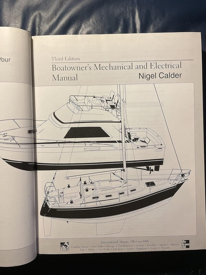 Boatowner's Guide to Maintaining and Repairing Essential Systems