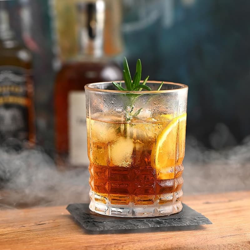 Whiskey Lovers Gift Set: 4 Dishwasher-Safe Bourbon Glasses