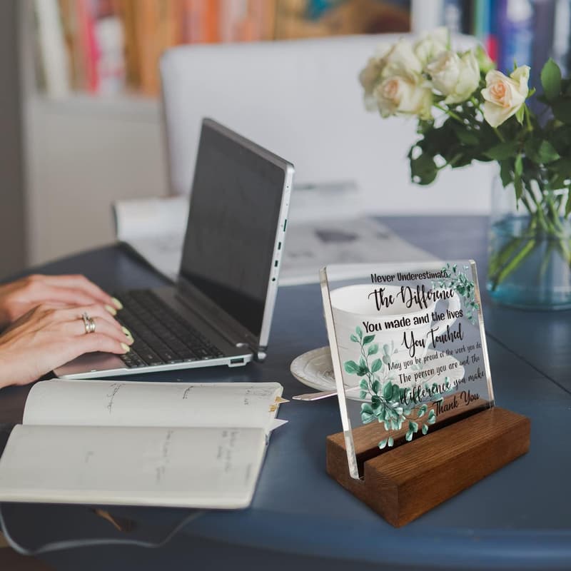 Farewell Gifts for Women: Cute Desk Decorations & Keepsakes
