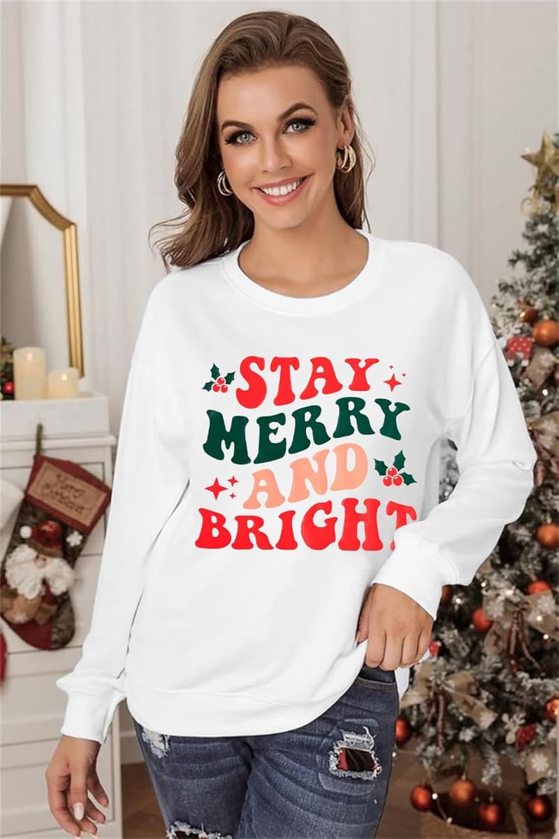 Christmas Women’s Crewneck Sweatshirt - Merry Letter Print