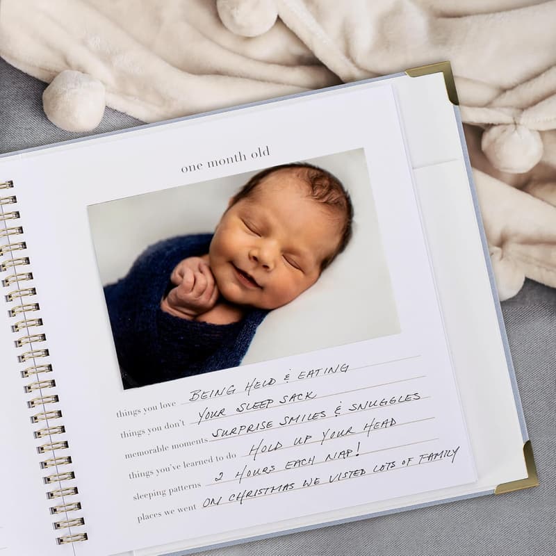 Neutral Baby Memory Book – Timeless 5-Year Journal & Photo Album