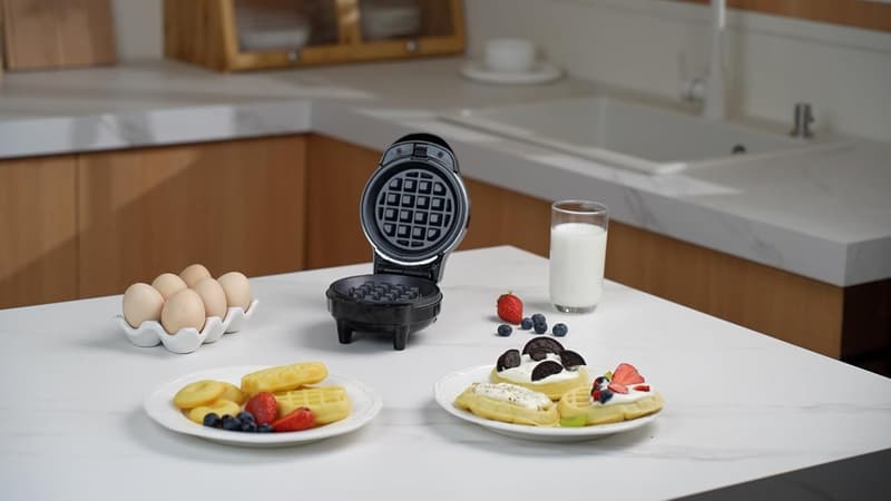 3-in-1 Mini Waffles Maker with Non-Stick Plates for Kids