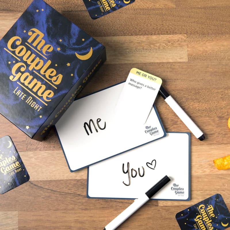 Couples Game: 150 Fun Questions for Date Nights