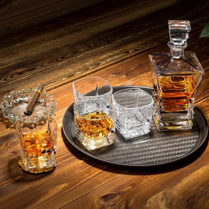 Men's Whiskey Decanter Set with 4 Glasses - Ideal Gift for Dad