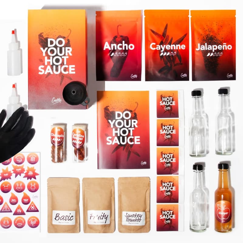 DIY Hot Sauce Making Kit | Includes Cayenne & Carolina Reaper | Great Birthday Gift for Men and Women