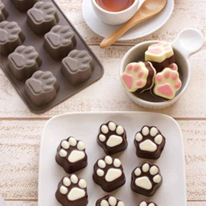 Mini Animal Paw Print Silicone Baking and Ice Tray - Pink